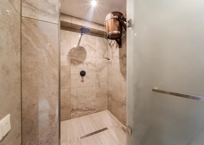 Morishka & * 布克维