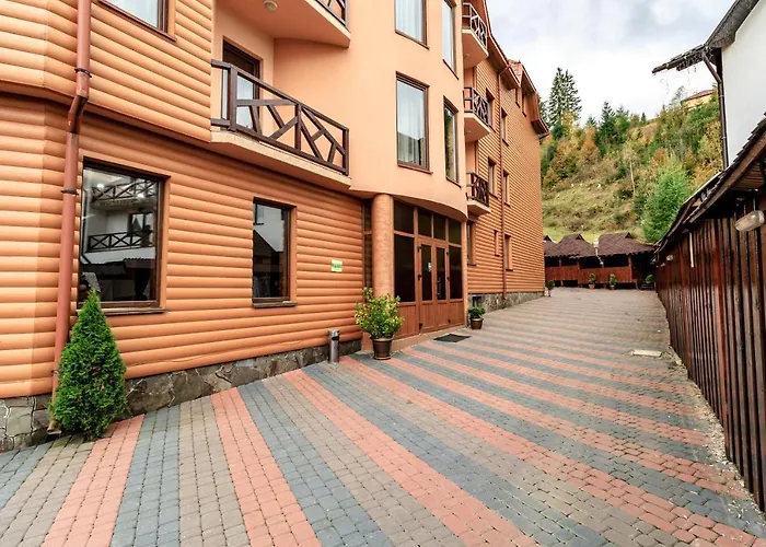 Hotel Morishka & *